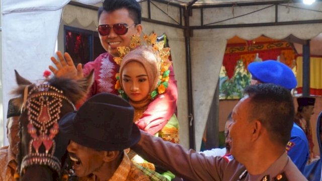 Puluhan Tukang Becak Jadi Tamu Spesial di Acara Khitanan Putri Kapolres Polman