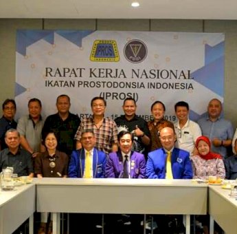 KPS Prostodonsi FKG Unhas Terpilih Jadi Wakil Ketua Umum PP IPROSI