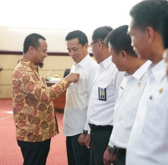 Wagub Sulsel Resmi Lantik Anggota Komisi Irigasi Periode 2019-2024, Ini Target Pemprov