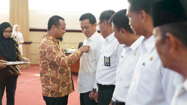 Wagub Sulsel Resmi Lantik Anggota Komisi Irigasi Periode 2019-2024, Ini Target Pemprov