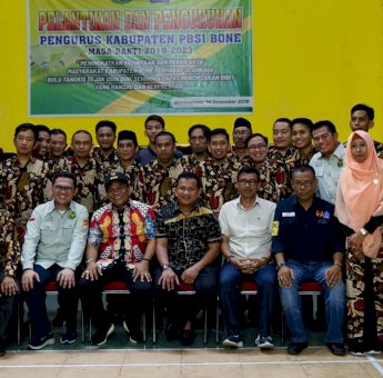 Pengurus PBSI Bone Priode 2019-2023 Dilantik, Ini Pesan Bupati Andi Fashar