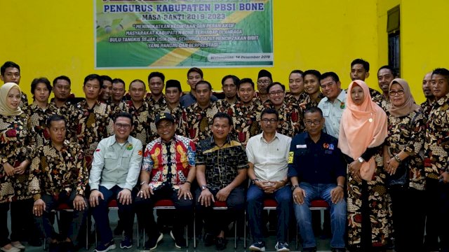 Pengurus PBSI Bone Priode 2019-2023 Dilantik, Ini Pesan Bupati Andi Fashar