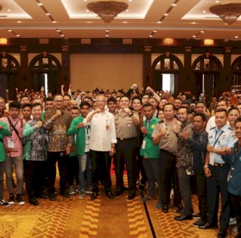Selenggarakan Seminar Strategi Manajemen Media, Menkominfo Apresiasi Divisi Humas Polri