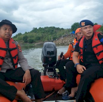 Kompol Nur Ichsan Pimpin Langsung Pencarian Korban Tenggelam di Bendungan Ponre-ponre