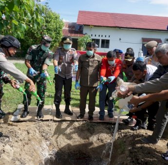 Natal 2019, Polres Polman Musnahkan Ratusan Botol Miras