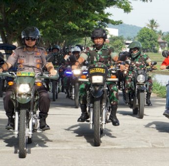 Natal 2019, TNI dan Polri di Polman Gelar Patroli