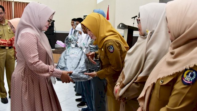 Andi Farid Kaswadi bersama Cakra Khan.