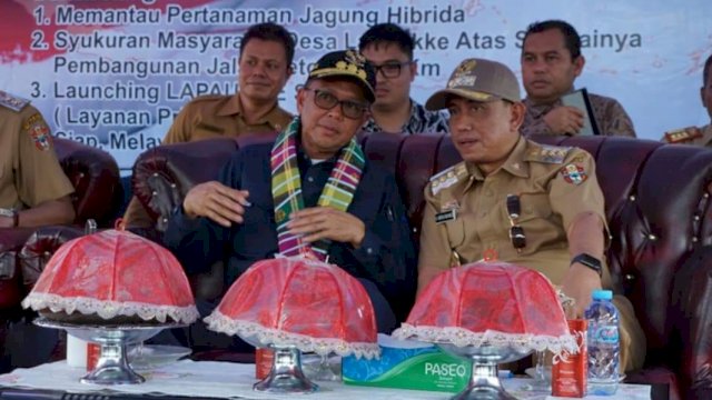 Ini yang Dilakukan Gubernur NA Saat Kunjungan di Lapaukke Wajo