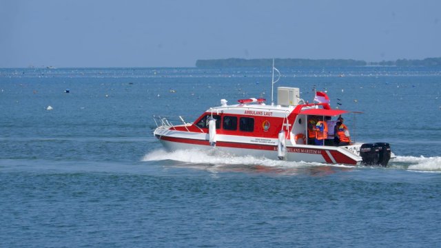 Simulasi Tahap Kedua Penggunaan Ambulans Apung Digelar di Pangkep