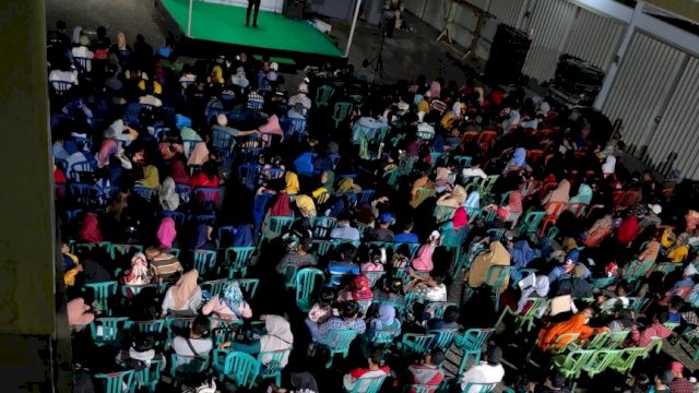 IAS dan Deng Ical Temui Ribuan Tim Ucok Community