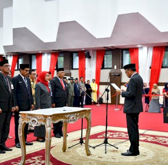 Lantik Pejabat Eselon II, III dan IV, Nurdin Abdullah Harap Mampu Genjot Kekuatan Pemprov Sulsel