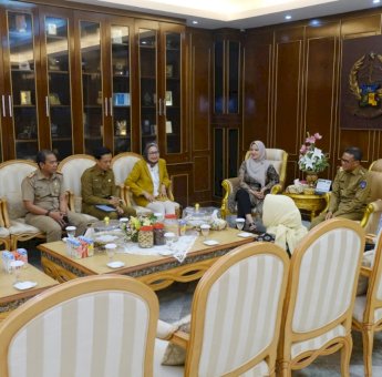 Pecahkan Masalah Sampah di Makassar, Pemprov Sulsel Gandeng PT. Glendale Partners