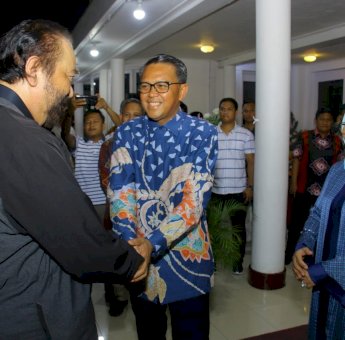 Dikunjungi Surya Paloh di Rujabnya, Gubernur NA Sampaikan Kondisi Objektif Sulsel