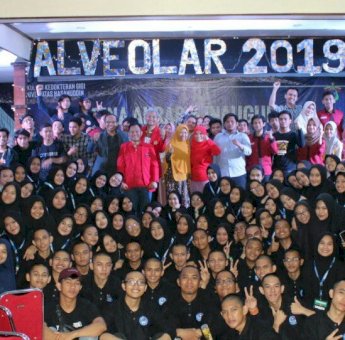 Hadiri Bina Akrab Mahasiswa Angkatan 2019 FKG Unhas, Ini Pesan Dekan Drg. Ruslin