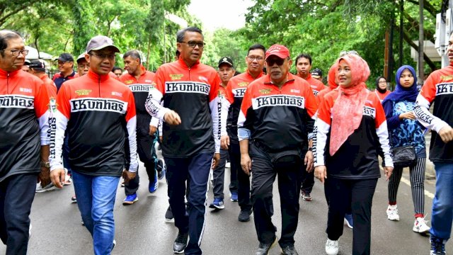 Gubernur Sulsel dan Menteri Besar Johon Jadi Tamu Spesial di Jalan Santai Dies Natalis FK Unhas 2020