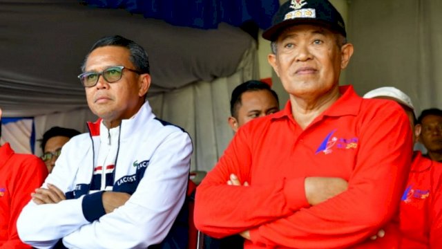 Gubernur Sulsel Prof. Nurdin Abdullah, bersama Bupati Bulukumba Sukri Sappewali.