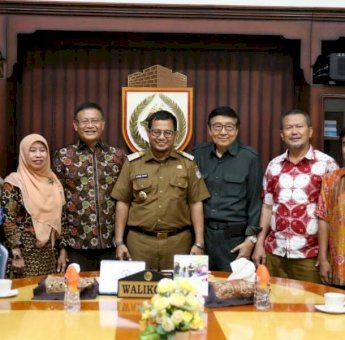 FKG Unhas akan Gelar Simposium Internasional, Panpel Audiensi Ke Walikota Makassar dan Rektor Unhas