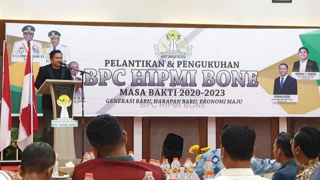 Hari Paramuda memberikan pidato saat Pelantikan Pengurus BPC Hipmi Kabupaten Bone Periode 2020-2023, Sabtu (22/02/2020).