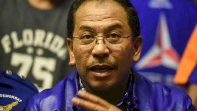 Ilham Arief Sirajuddin (IAS).