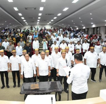 Lantik Deng Ical, Adnan: PMI Harus Jadi Garda Terdepan Jika Ada Bencana