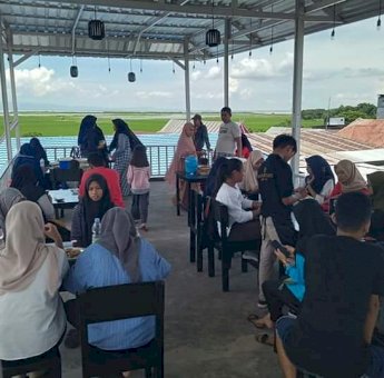 Hari Pertama Buka, Fantastic Resto & Cafe Sengkang Ramai Dikunjungi