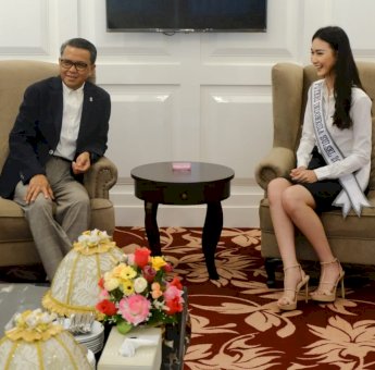 Gubernur NA Tanggung Souvenir Khas Sulsel Untuk Finalis Putri Indonesia