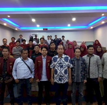 Kunjungi Unismuh Makassar, Ashabul Kahfi: Mahasiswa Harus Punya Kompeten