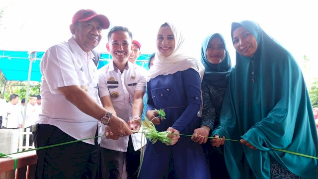 Resmikan Dua Posyandu di Bontonompo, Ini Harapan Ketua PKK Gowa