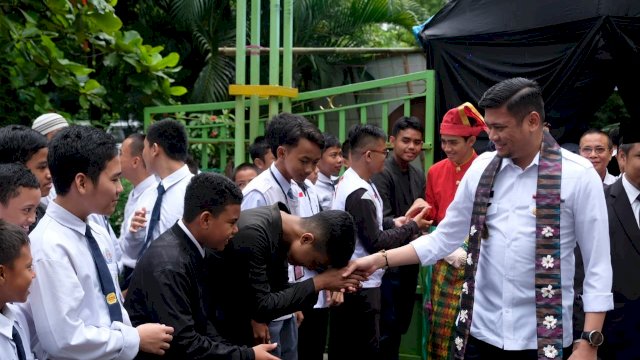 Buka Expo Constellation 2020 SMAIT Alfisgo, Ini Kata Bupati Adnan