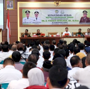 Kajati Sulsel Ajak Kepala Desa di Gowa untuk Berani Berinovasi