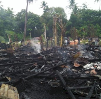 Kebakaran di Kampung Tekoe Soppeng Hanguskan Rumah, Dua Motor dan Satu Unit Mobil