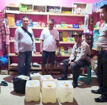 Gelar Operasi Cipkon, Polsek Mawasangka Amankan Enam Jergen Arak