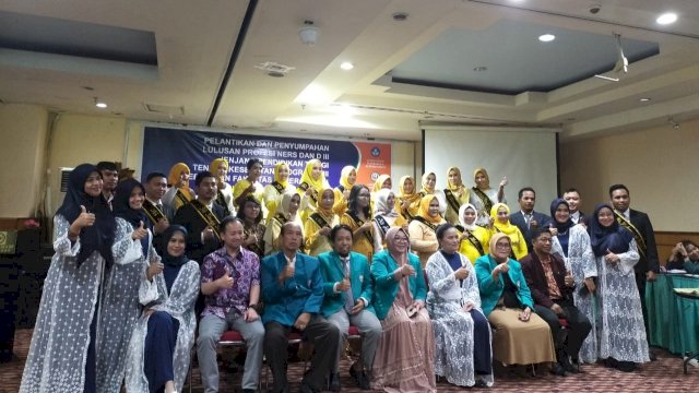 Fakultas Keperawatan UIT Gelar Penyumpahan Profesi Perawat dan Bidan