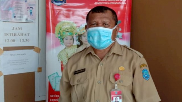 Kepala Dinas Dukcapil Buton Tengah, Syamsuddin.