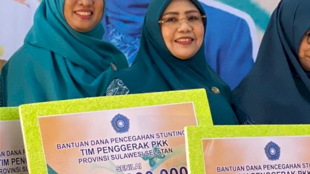 Setelah Dilantik, Ketua Perwosi Soppeng Nurjannah Andi Kaswadi Langsung Terima Bantuan Rp 100 Juta