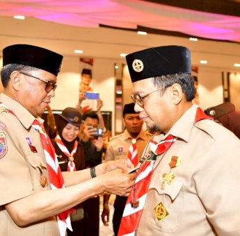 Iqbal Suhaeb Resmi Pimpin Pramuka Makassar