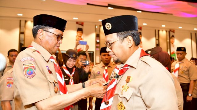 Iqbal Suhaeb Resmi Pimpin Pramuka Makassar