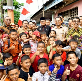 Nurdin Abdullah Resmikan 10 Perpustakaan Lorong di Makassar