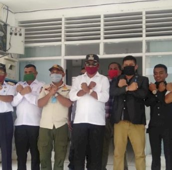 Laskar Samurai Sangia Wambulu Bagikan Masker Gratis