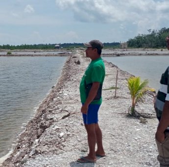 Warga Tanailandu Keluhkan Bantuan Exavator, Kepala Desa Minta Kadis Perikanan Buteng Transparan