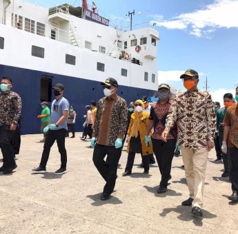 Perketat Pintu Masuk Antar Daerah, Gubernur Sulsel Tinjau Pelabuhan Nusantara Parepare