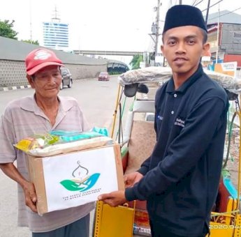 TPPA Pedalaman Makassar Berbagi Sembako Ditengah Pandemi Covid-19