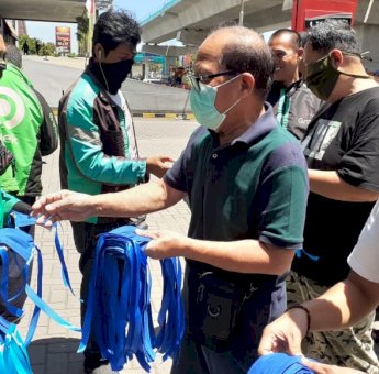 IKA Radiologi Unhas Bagikan 10 Ribu Masker