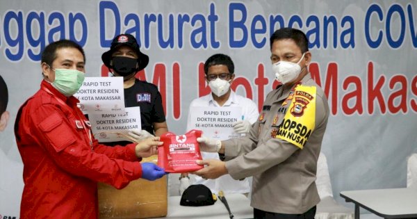 Kapolda Sulsel dan PT Bintang Serahkan Bantuan 1.000 Alat Rapid-Test Ke PMI dan IDI Makassar