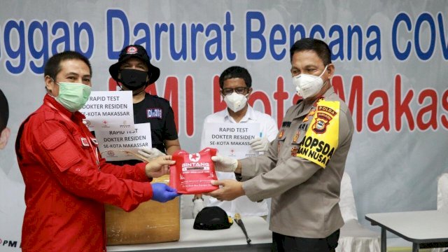 Kapolda Sulsel dan PT Bintang Serahkan Bantuan 1.000 Alat Rapid-Test Ke PMI dan IDI Makassar