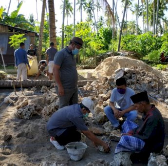 Pemda Buteng Bantu Pembangunan Rumah Nenek Wa Mantena Korban Kebakaran di Desa Batubanawa