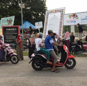 Berkah Ramadhan, Alumni 2018 SMAN 1 Mawasangka Bagi-bagi Takjil