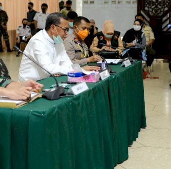 Diizinkan Beroperasi, Gubernur Sulsel Tekankan Pemilik Toko Jalankan Protokol Kesehatan Covid-19