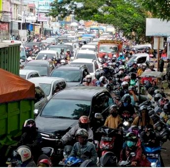 Hari Pertama PSBB di Gowa, Sejumlah Ruas Jalan Macet Parah