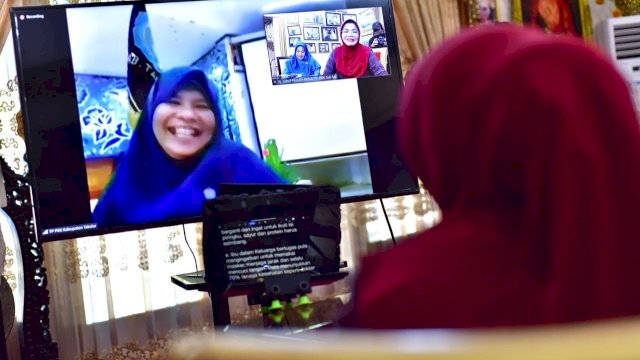 Lies Nurdin – Puspita Milenia Takalar Temu Wicara Virtual Bahas Peran Keluarga Cegah Penularan Covid-19